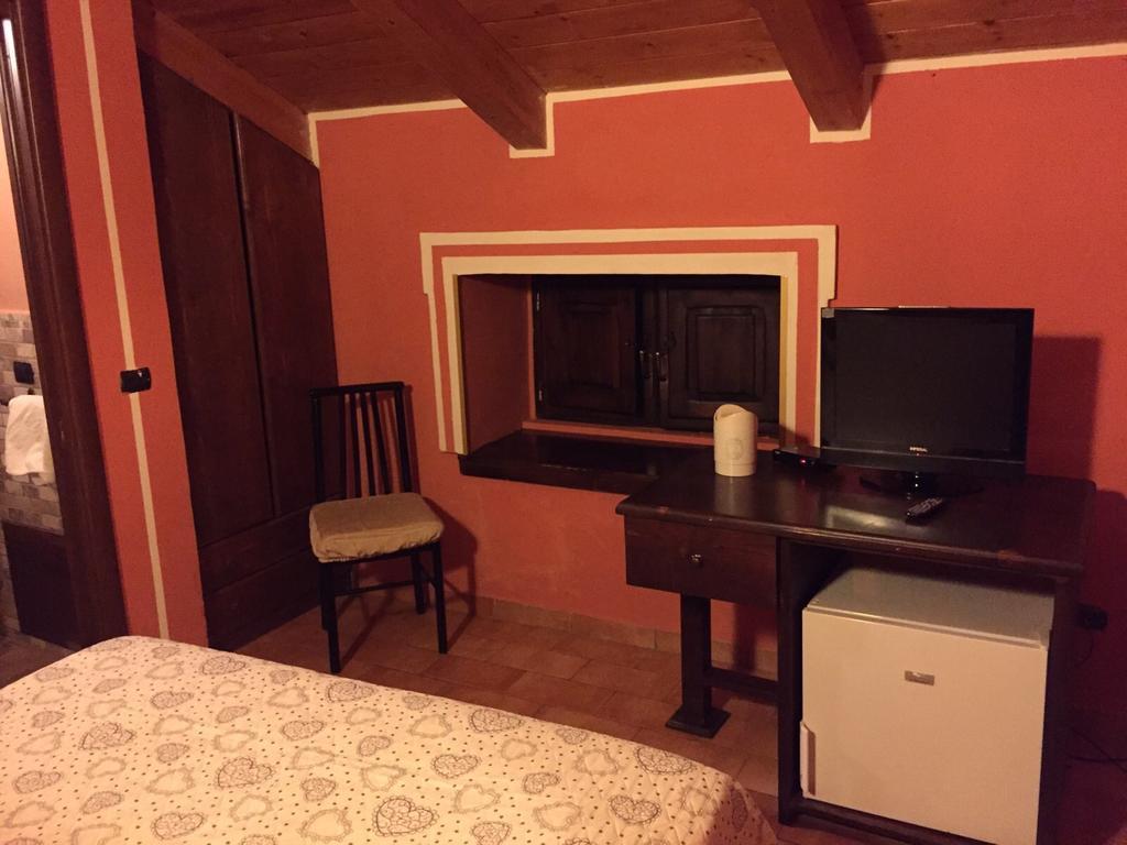 Il Casello Hotel Paola Room photo